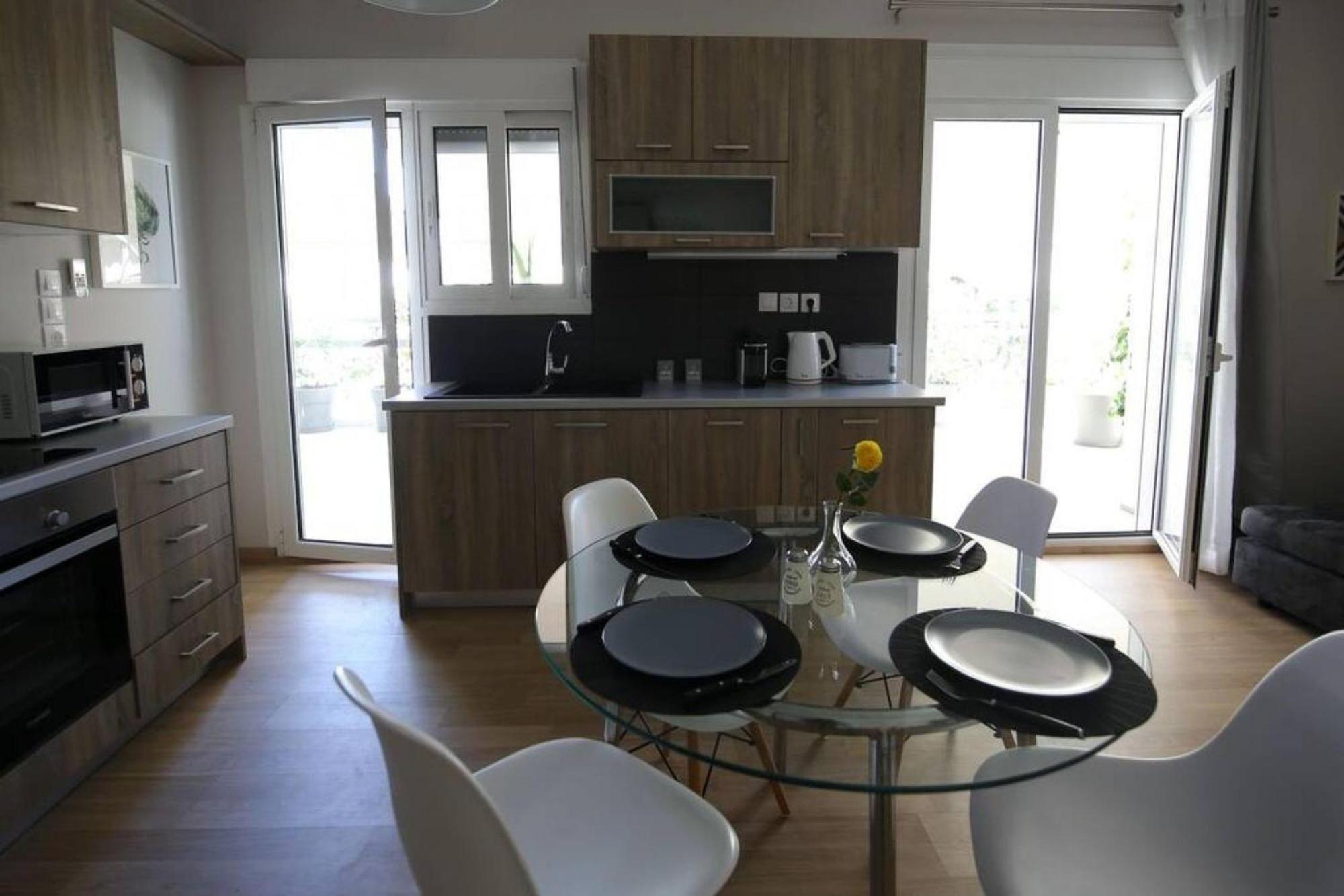 Apartamento Penthouse Lux Flat With 2 Bd Next To Larissis Atenas Exterior foto