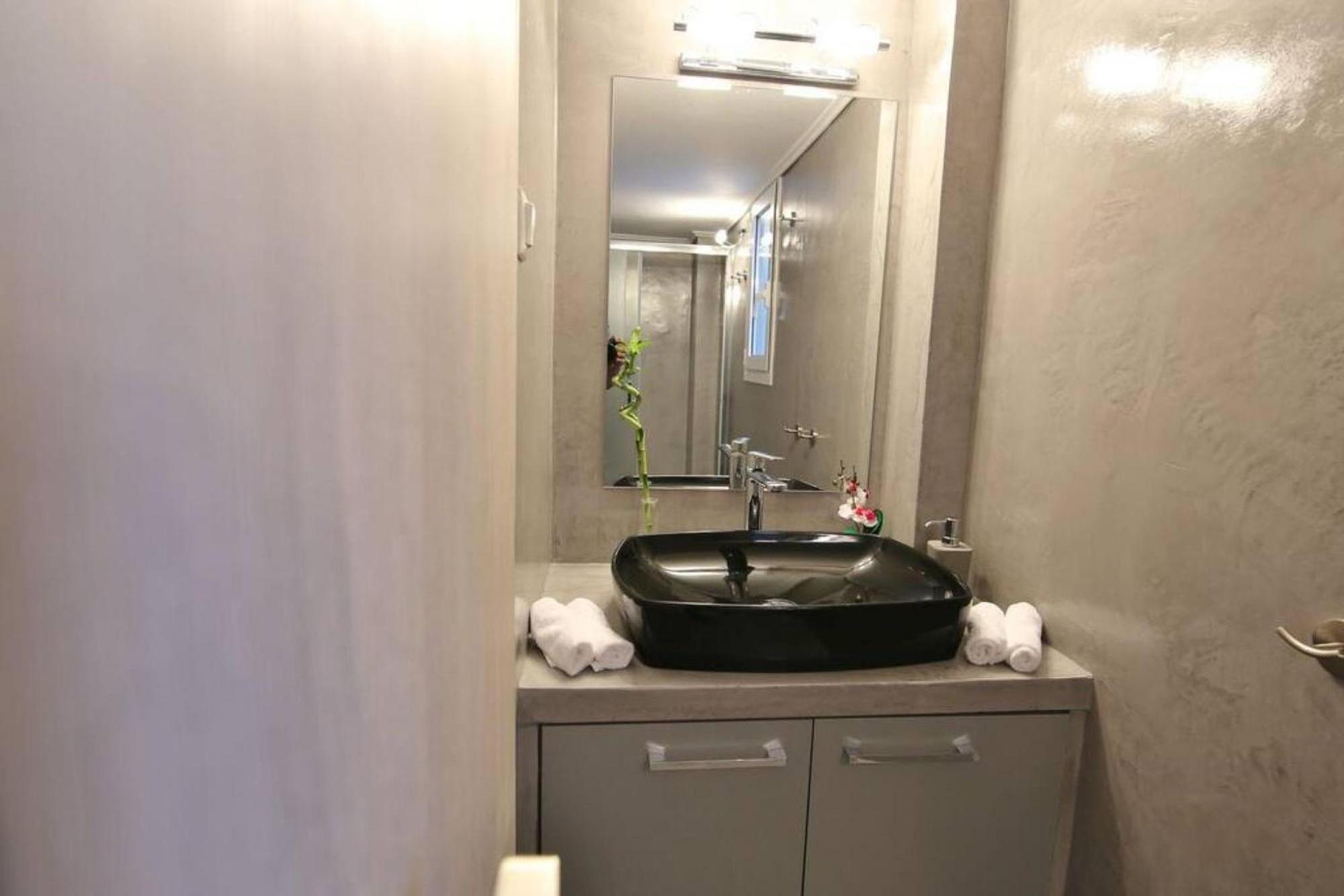 Apartamento Penthouse Lux Flat With 2 Bd Next To Larissis Atenas Exterior foto