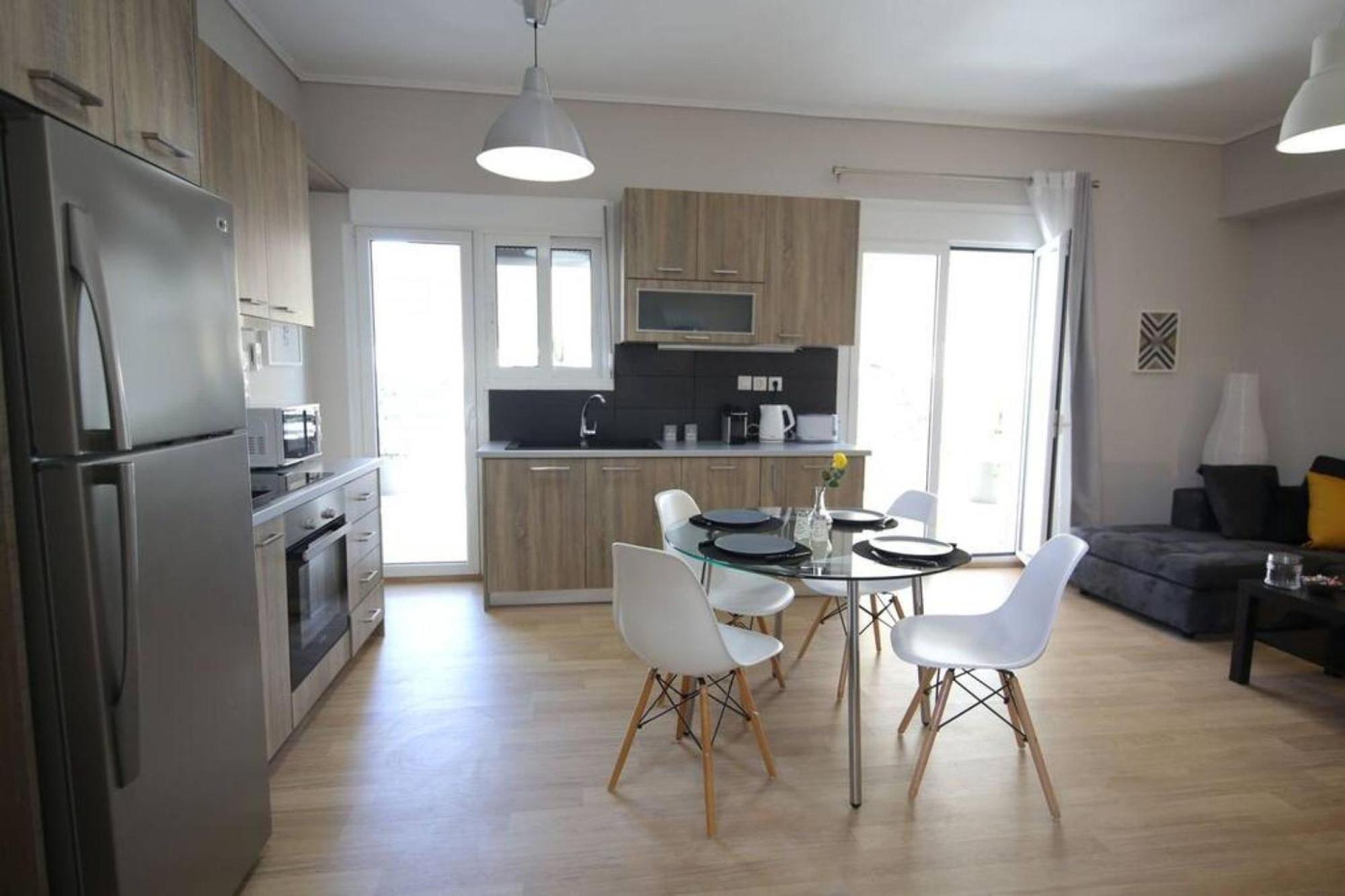 Apartamento Penthouse Lux Flat With 2 Bd Next To Larissis Atenas Exterior foto