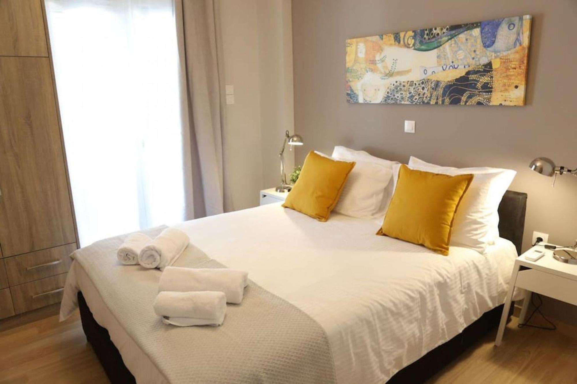 Apartamento Penthouse Lux Flat With 2 Bd Next To Larissis Atenas Exterior foto